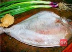 红烧黑鲳鱼的做法图解1