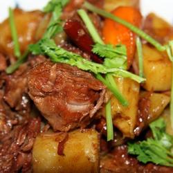 土豆炖牛肉的做法[图]