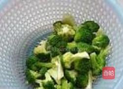 西兰花烧肉圆的做法图解3