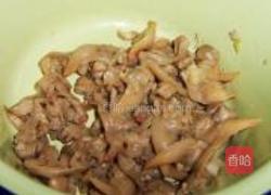 贝尖炒苦瓜的做法图解1