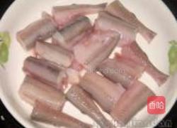 酥炸九吐鱼的做法图解2