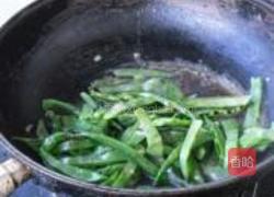 黄花菜烧扁豆的做法图解6