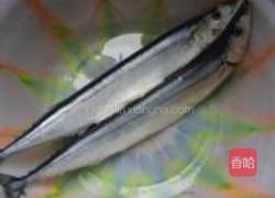 干煎秋刀鱼的做法图解2