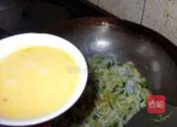 西葫芦银鱼炒蛋的做法图解8