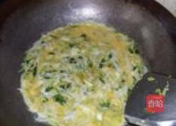 西葫芦银鱼炒蛋的做法图解9