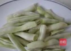 芸豆芋头炖排骨的做法图解2