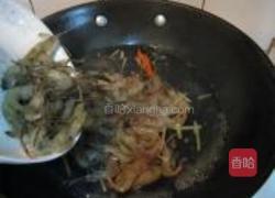 水煮河虾的做法图解4