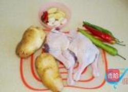 土豆烧鸭腿的做法图解1