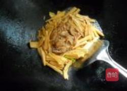 韭苔腐竹炒肉丝的做法图解5