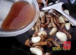 荸荠烧肉丝的做法图解9