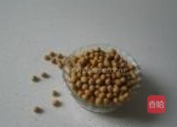 黄豆猪手煲的做法图解1