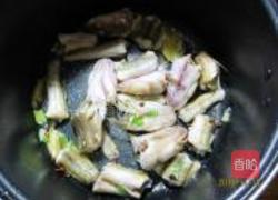 狗鱼炖豆腐的做法图解6