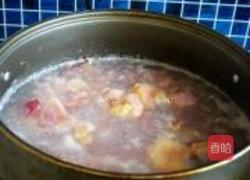 三黄鸡烧五花肉的做法图解3