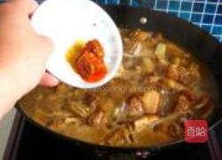 三黄鸡烧五花肉的做法图解9
