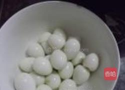 红酒排骨鹌鹑蛋的做法图解5