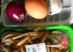 茶树菇炒蛋的做法图解1