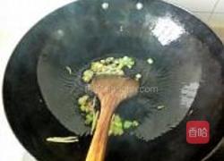 醋烹绿豆芽的做法图解1