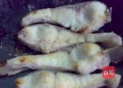 紫苏叶煎焗大海鲩的做法图解8