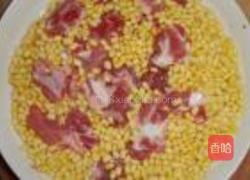 绿豆板栗蒸排骨的做法图解3