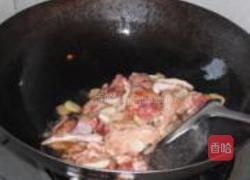 西芹土豆焖鸡块的做法图解6
