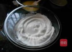 八寸戚风蛋糕的做法图解3