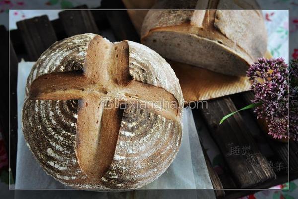 黑麦混麦面包