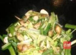 蒜苗芹菜炒慈菇的做法图解5