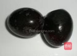 凉拌松花蛋的做法图解2