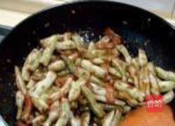 京酱焖白扁豆的做法图解11