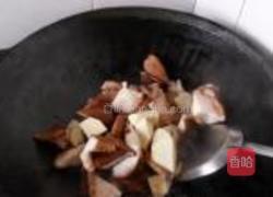 五花肉焖双冬的做法图解9