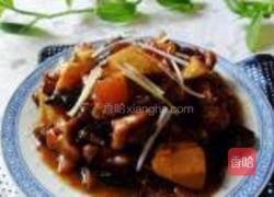 五花肉焖双冬的做法图解11