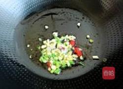 黄豆芽炒粉丝的做法图解3