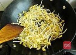 黄豆芽炒粉丝的做法图解4