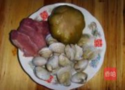 蛤蜊榨菜滋补汤的做法图解1