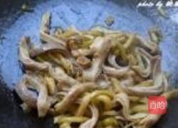 榨菜炒猪肚的做法图解5