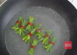 腰果香菇炒芥兰梗的做法图解5