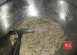 菠菜炒豆腐皮的做法图解4