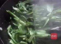 素炒油麦菜的做法图解4