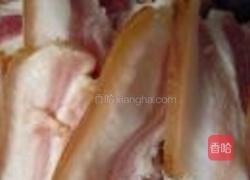 芋儿粉蒸肉的做法图解4