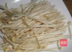 黄瓜拌金针菇的做法图解2