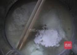 牛奶方块饼干的做法图解1