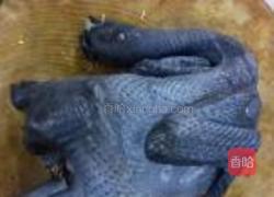 白玉菇炒乌鸡片的做法图解1