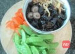 荷兰豆杂炒素菜的做法图解1