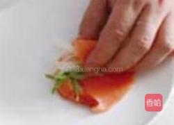 鲜虾鲑鱼卷的做法图解3