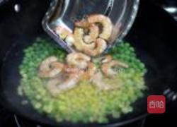 豌豆拌虾仁的做法图解3