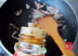 榨菜肉丝炒高粱米饭的做法图解6