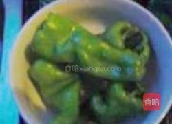 辣椒塞肉的做法图解1
