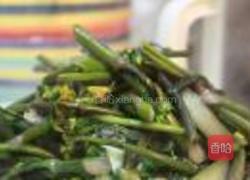 蒜炒红菜苔的做法图解5