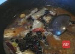 黑豆炖咸鱼的做法图解4