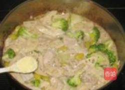 藕片西兰花炒里脊的做法图解9